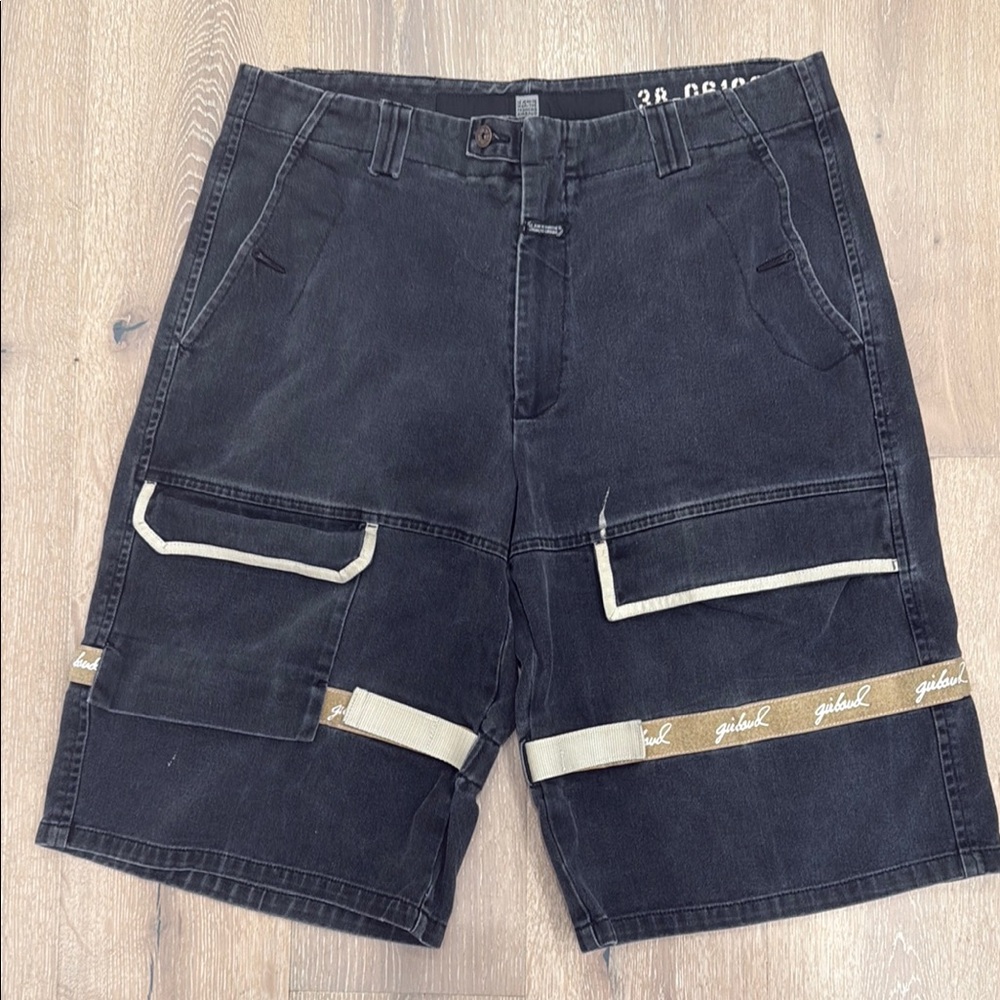 Francois Girbaud Le Jean de Marithe - Stylish Black Cargo Shorts